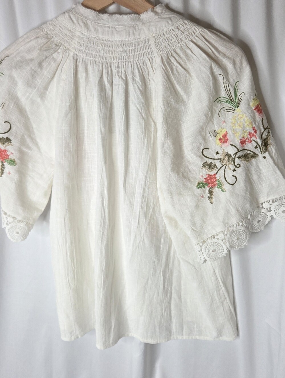 Jennifer And Grace White Embroidered Peasant Blouse - Picture 3 of 9